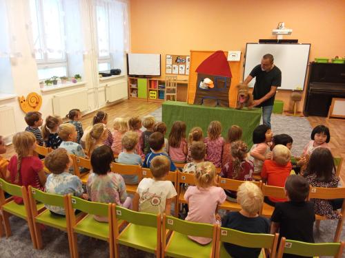 Divadlo v MŠ - Psí starosti 
